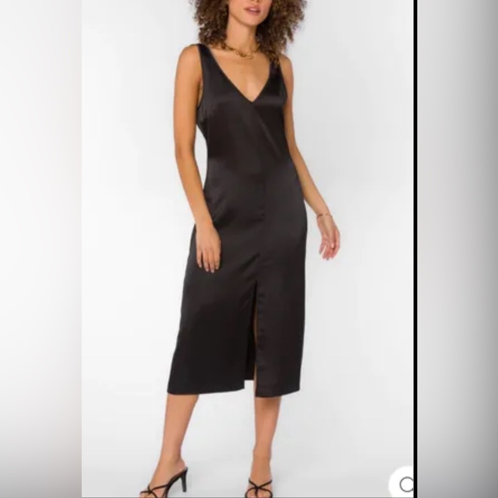 Velvet Heart Women’s M Black Satin V Neck Sleeveless Front Slit Slip Midi Dress